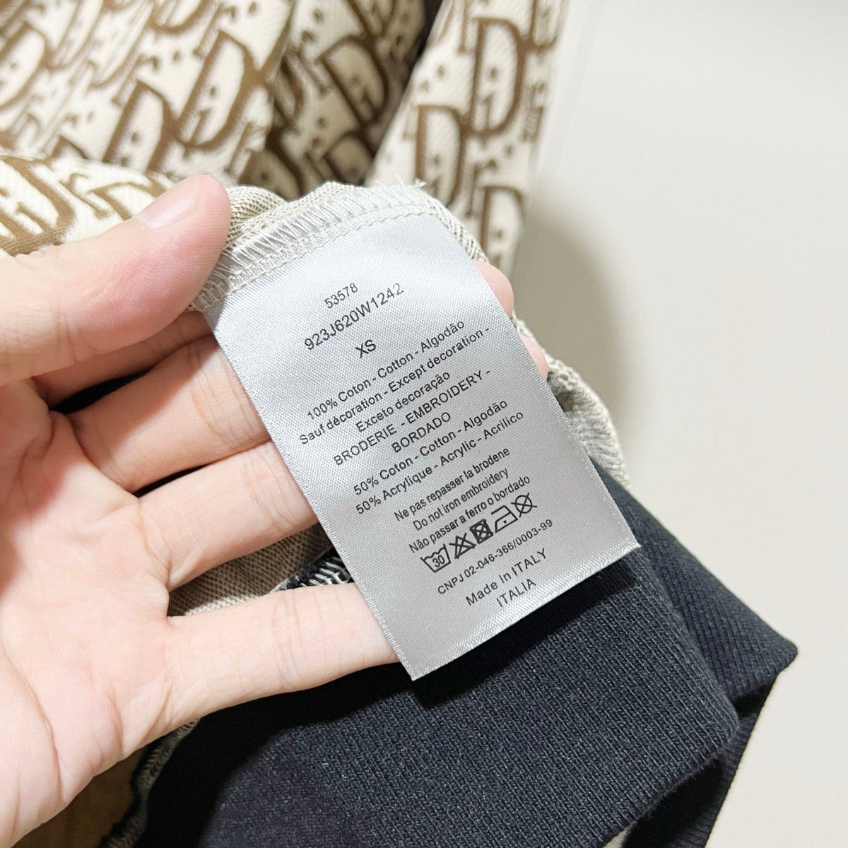 letter 1 color fashion coat  091810