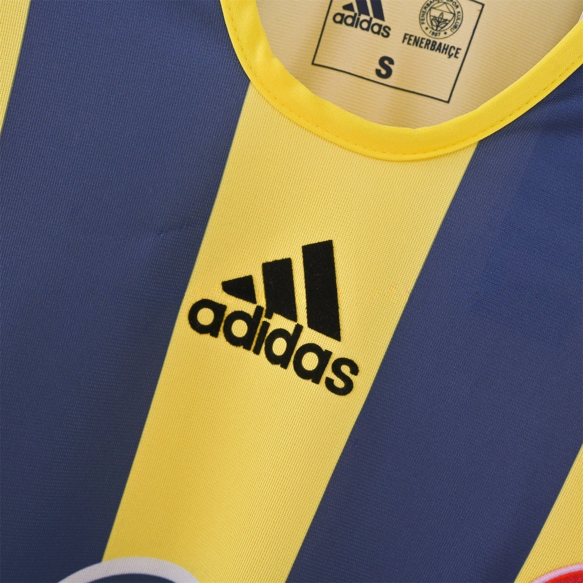 Fenerbahçe 2005/06 Home Retro Jersey