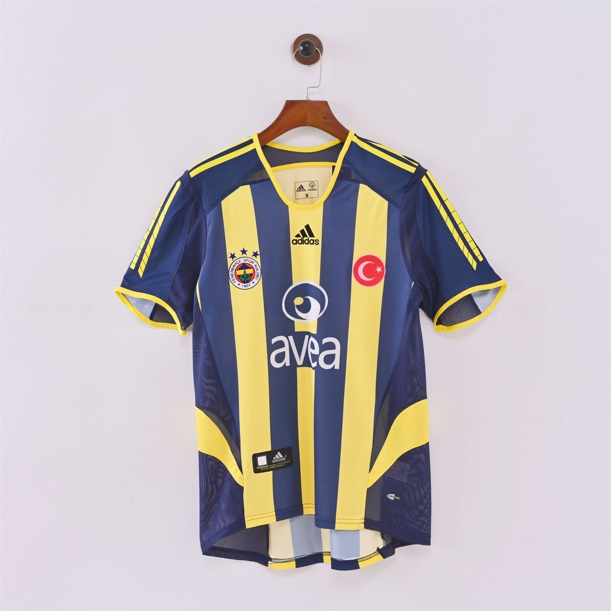 Fenerbahçe 2005/06 Home Retro Jersey