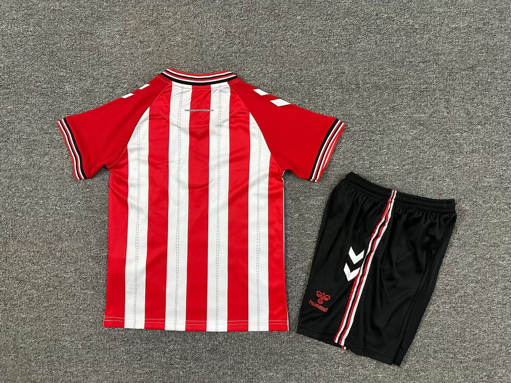 Kids Sunderland Hummel Home Kit 2025/26