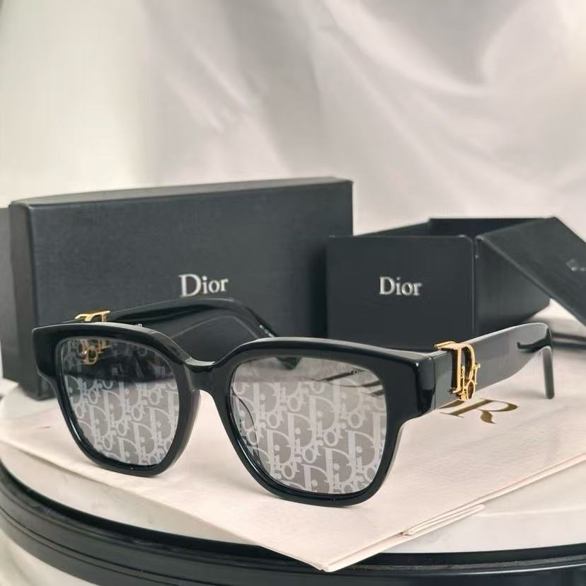 Fashion hot 8 color sunglasses
