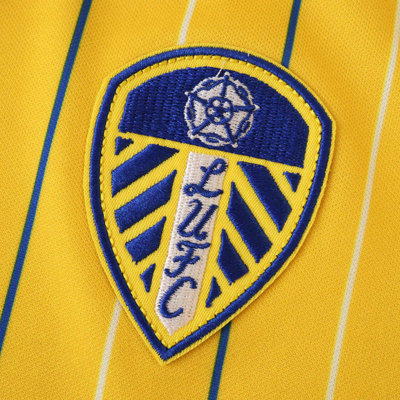Leeds United Retro Edition Jersey 2025/26