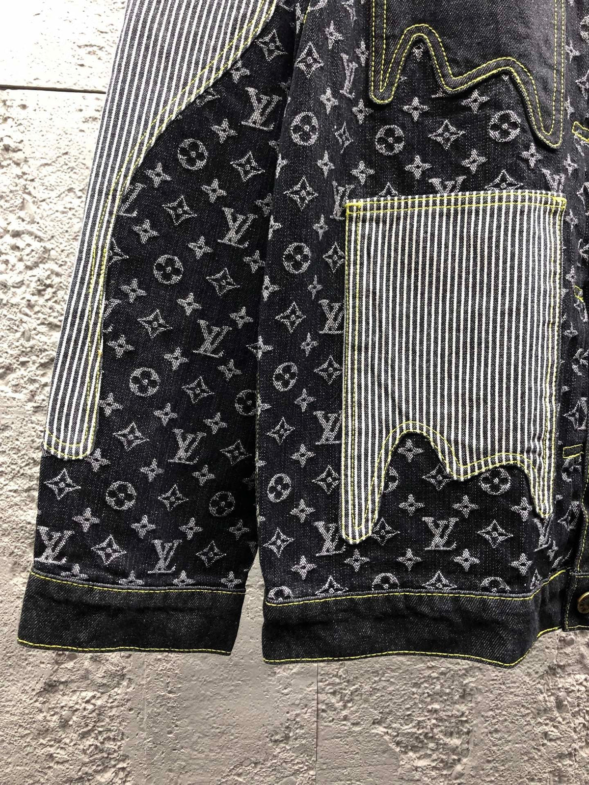 letter 1 color fashion coat  091806