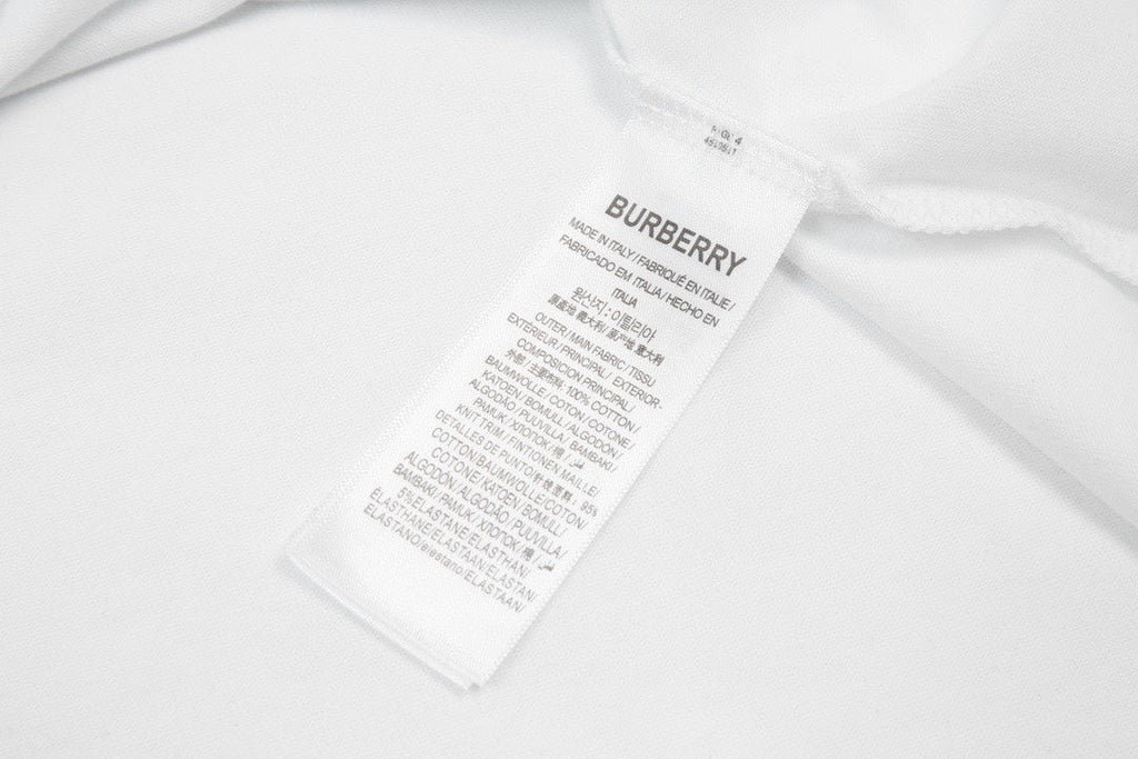 Foamed lettering cotton T-shirt