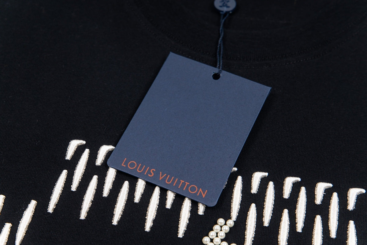 Pearl embroidered T-shirt