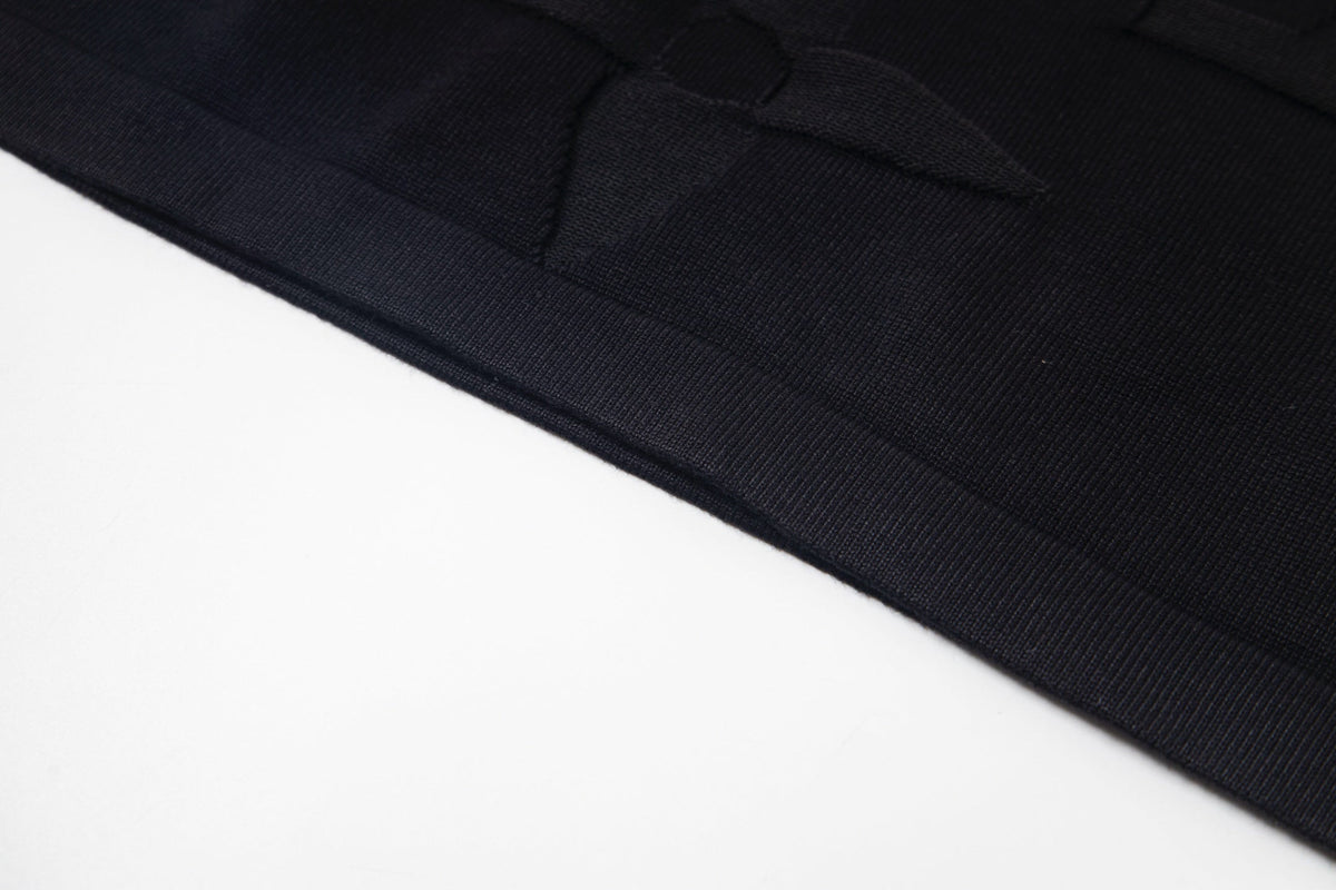 Steel-print relief limited knitted T-shirt