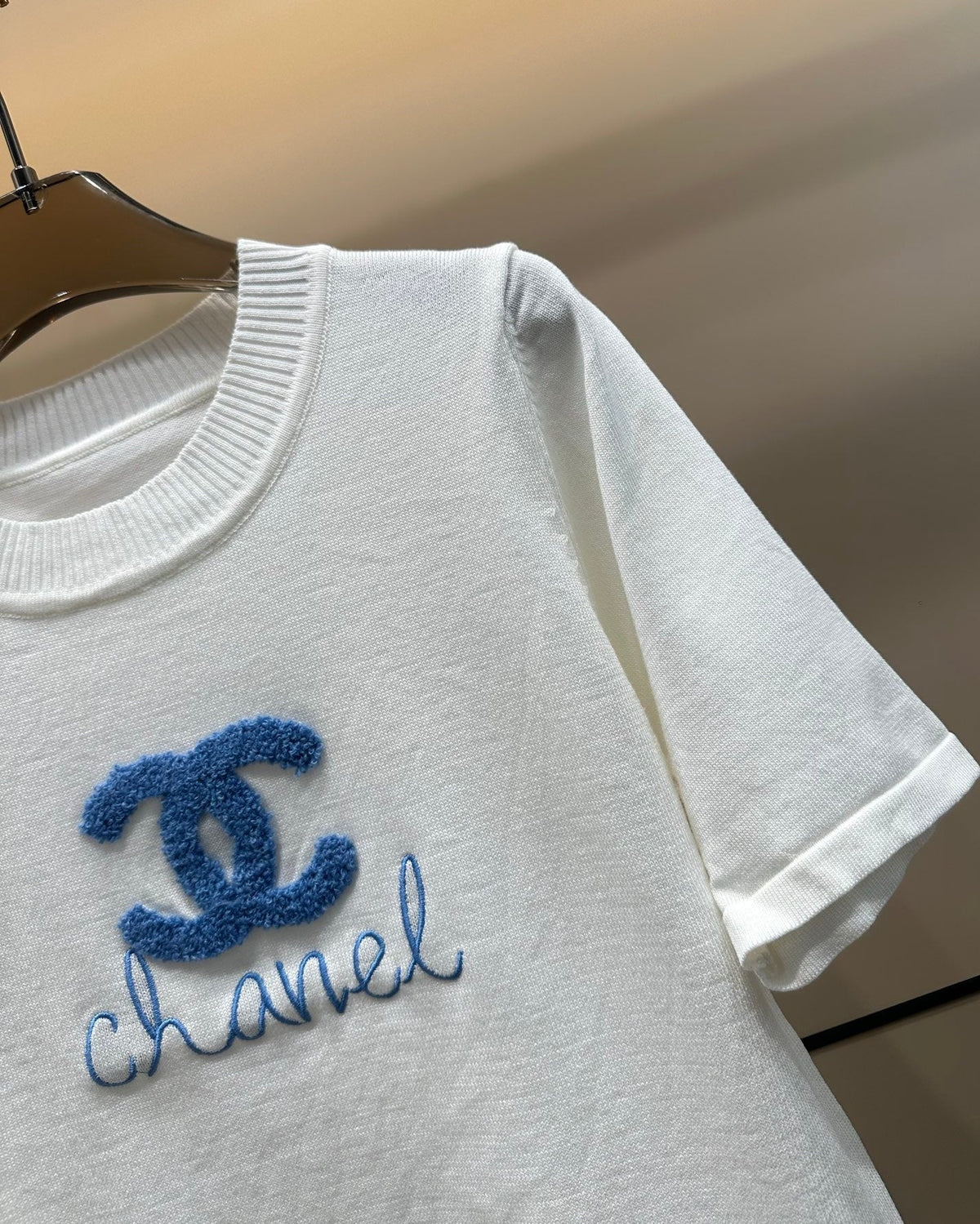 Towel embroidered lettering knitted T-shirt